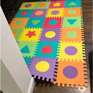 So Fun! Pre-Loved Soft Foam Puzzle Mat! 17.5” X 17.5” 24 Squares/ 24 Pop Outs!